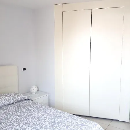 2 Bedrooms With View Terrace And Wifi At Appartamento *